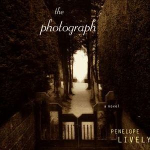 The Photograph, Penelope Lively